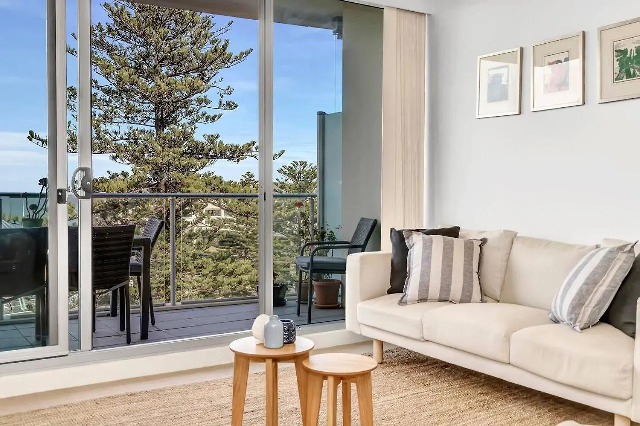 Waterfront Resort-Style Living At Glenelg Beach Adelaide Appartamento