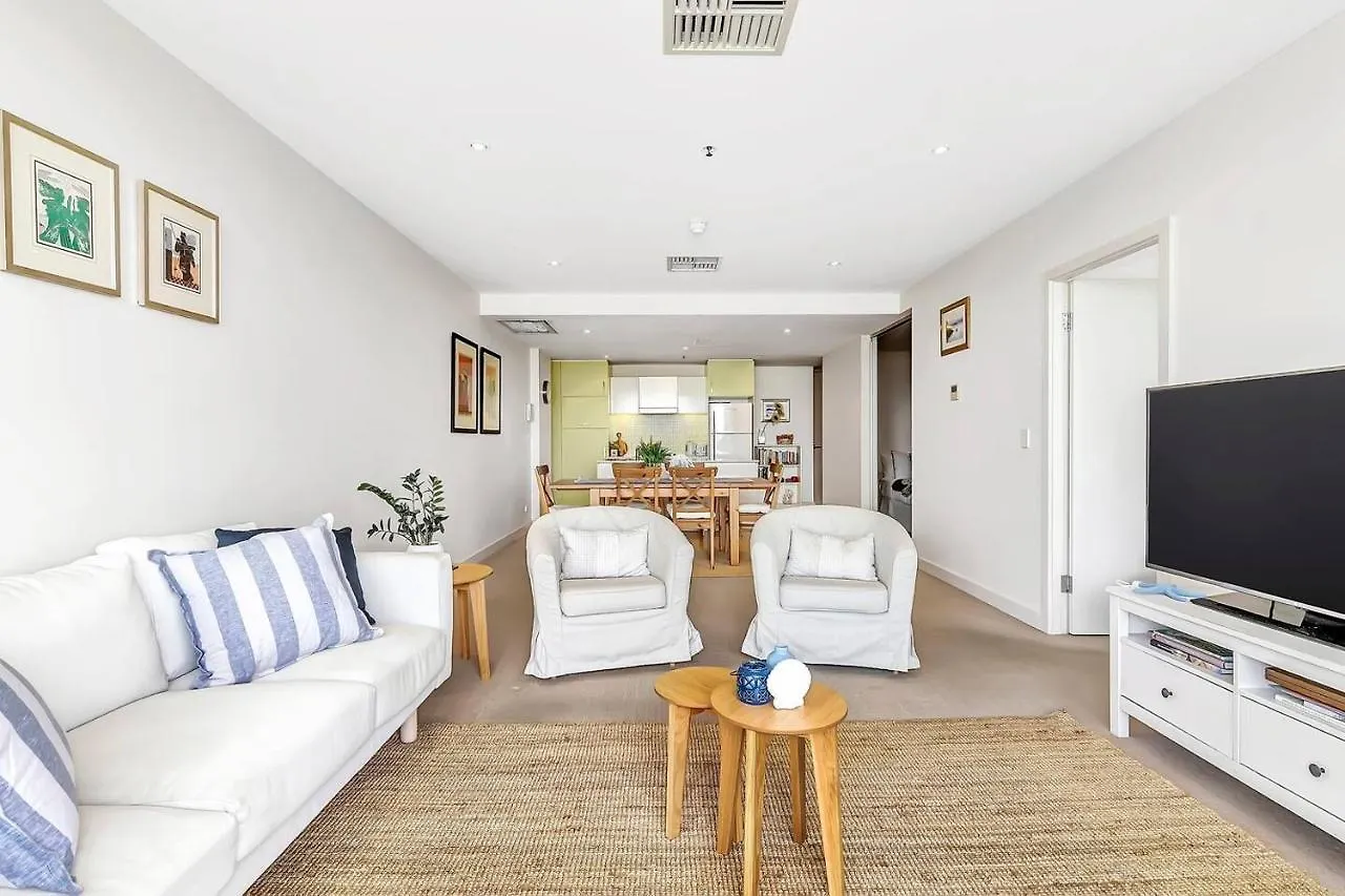 Appartamento Waterfront Resort-Style Living At Glenelg Beach Adelaide Australia